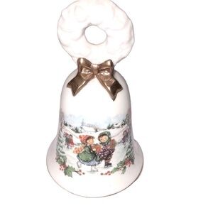 AVON vintage 1986 Christmas Bell